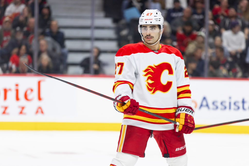 NHL: NOV 25 Flames at Senators