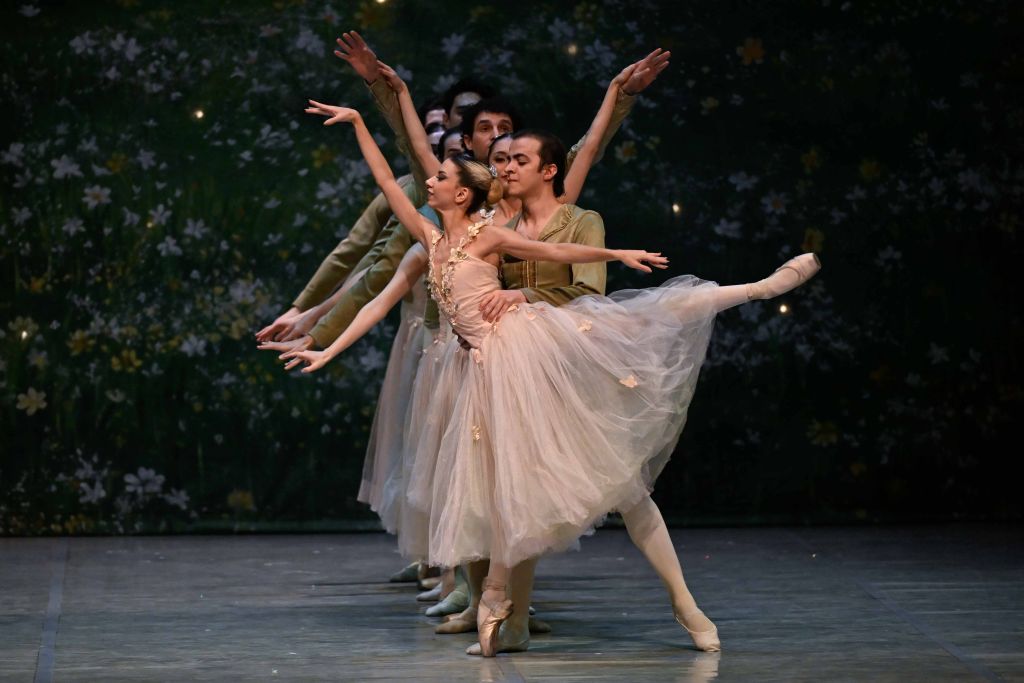 The 'Nutcracker' ballet will be staged in its 10th season in Ankara