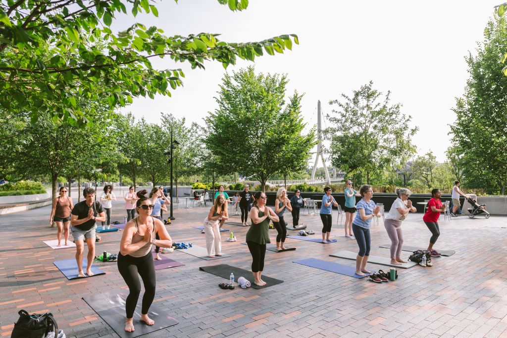 Riverside Crossing Park, un destino favorito en cualquier estación