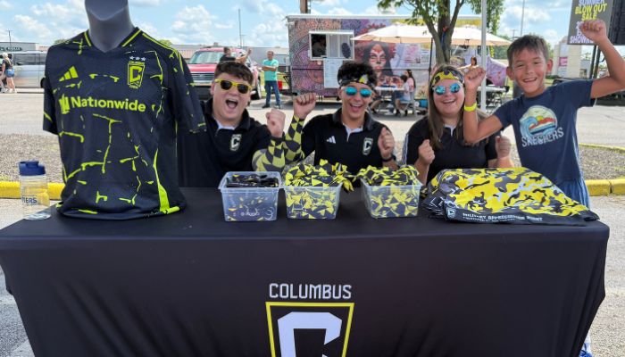 Back To School - La Mega Columbus