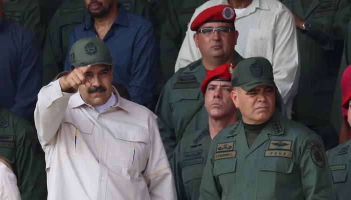 Denuncian plan ilegal de Maduro para reforzar su ejército