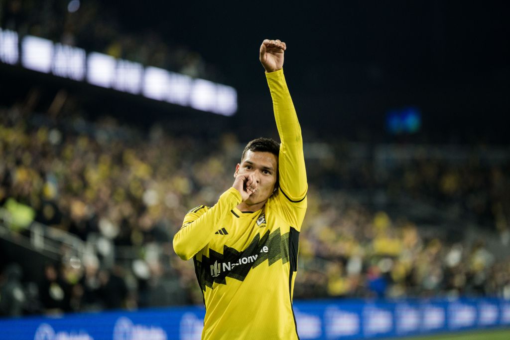 Columbus Crew fuerza el Juego 3 con goleada dominante en casa