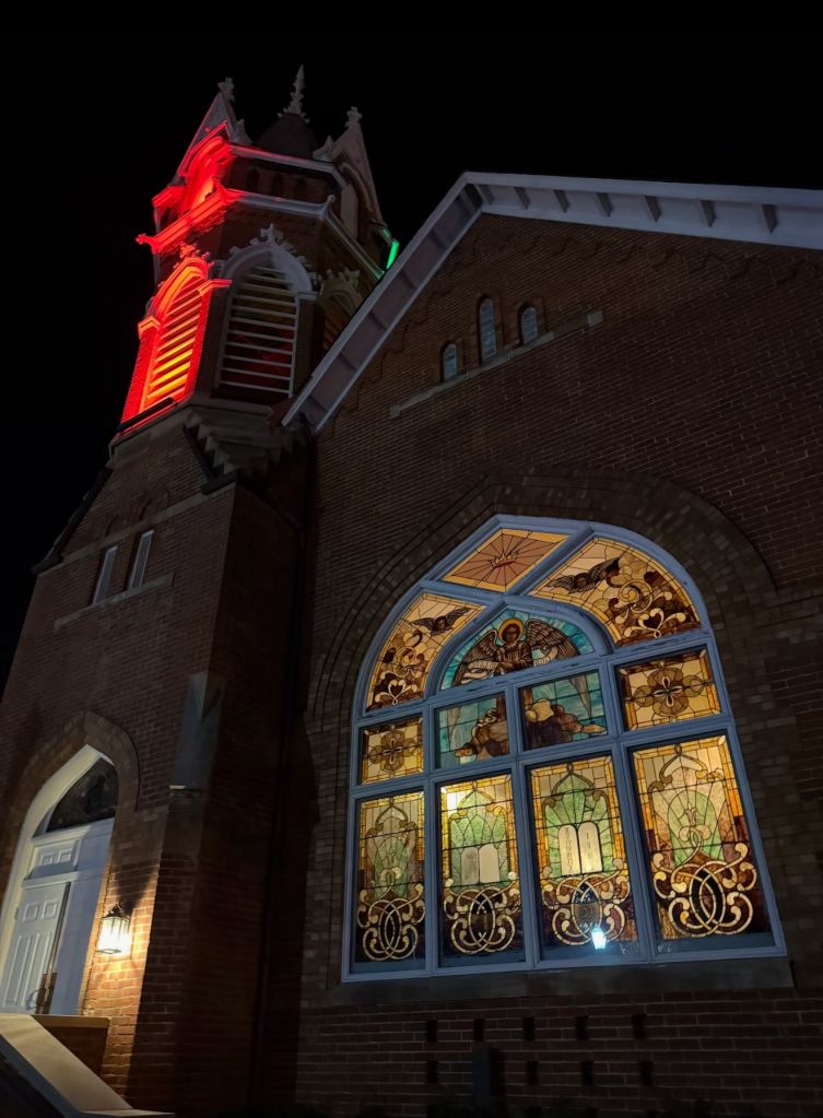 Destinos iluminados ofrecen vivencias mágicas en el centro de Ohio