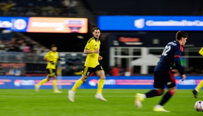 Diego Rossi hace historia en la derrota del Columbus Crew ante New England