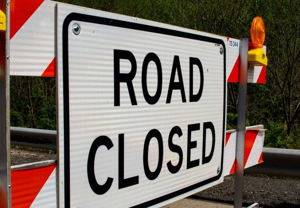 Road closed sign on a construction site